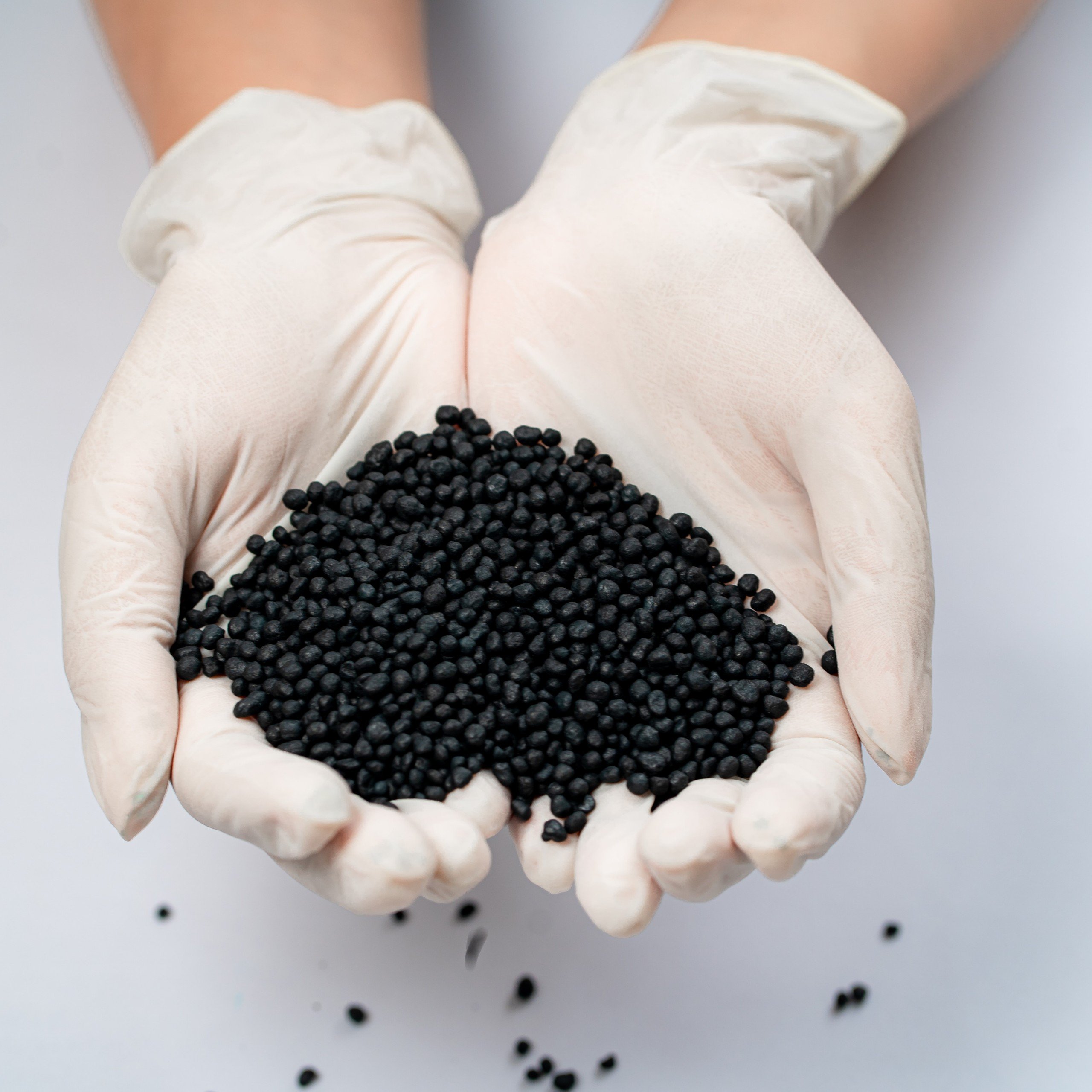 Hạt Phân bón Ure Đen của Phân Bón Việt Nga