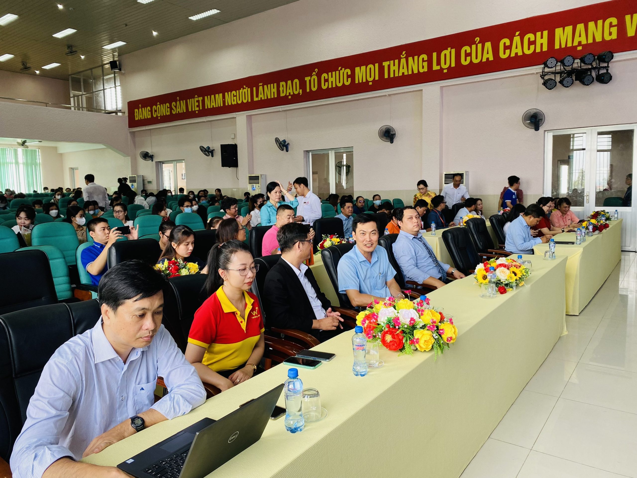 ngày hội việc làm đại học đồng tháp