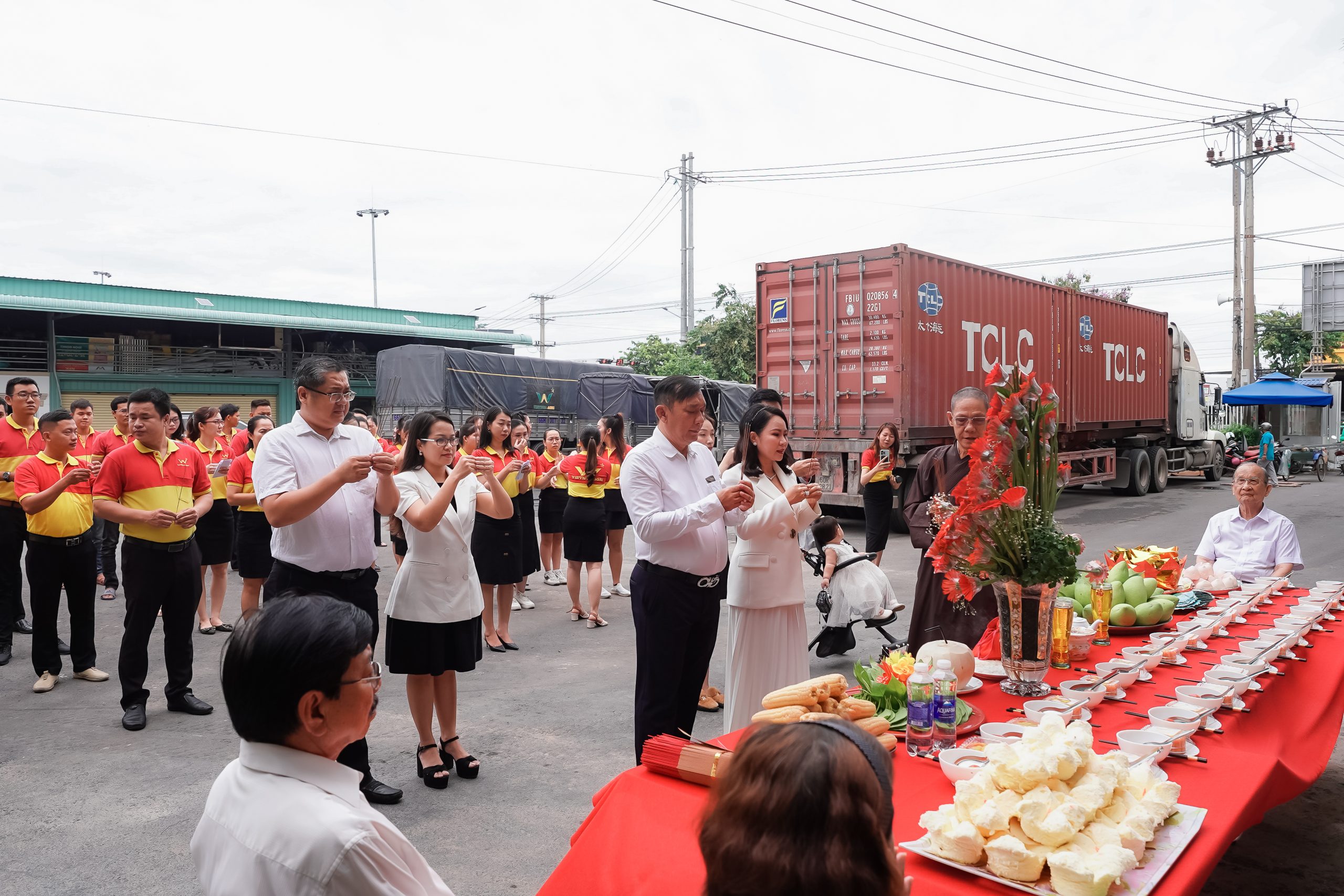 cúng khai trương văn phòng