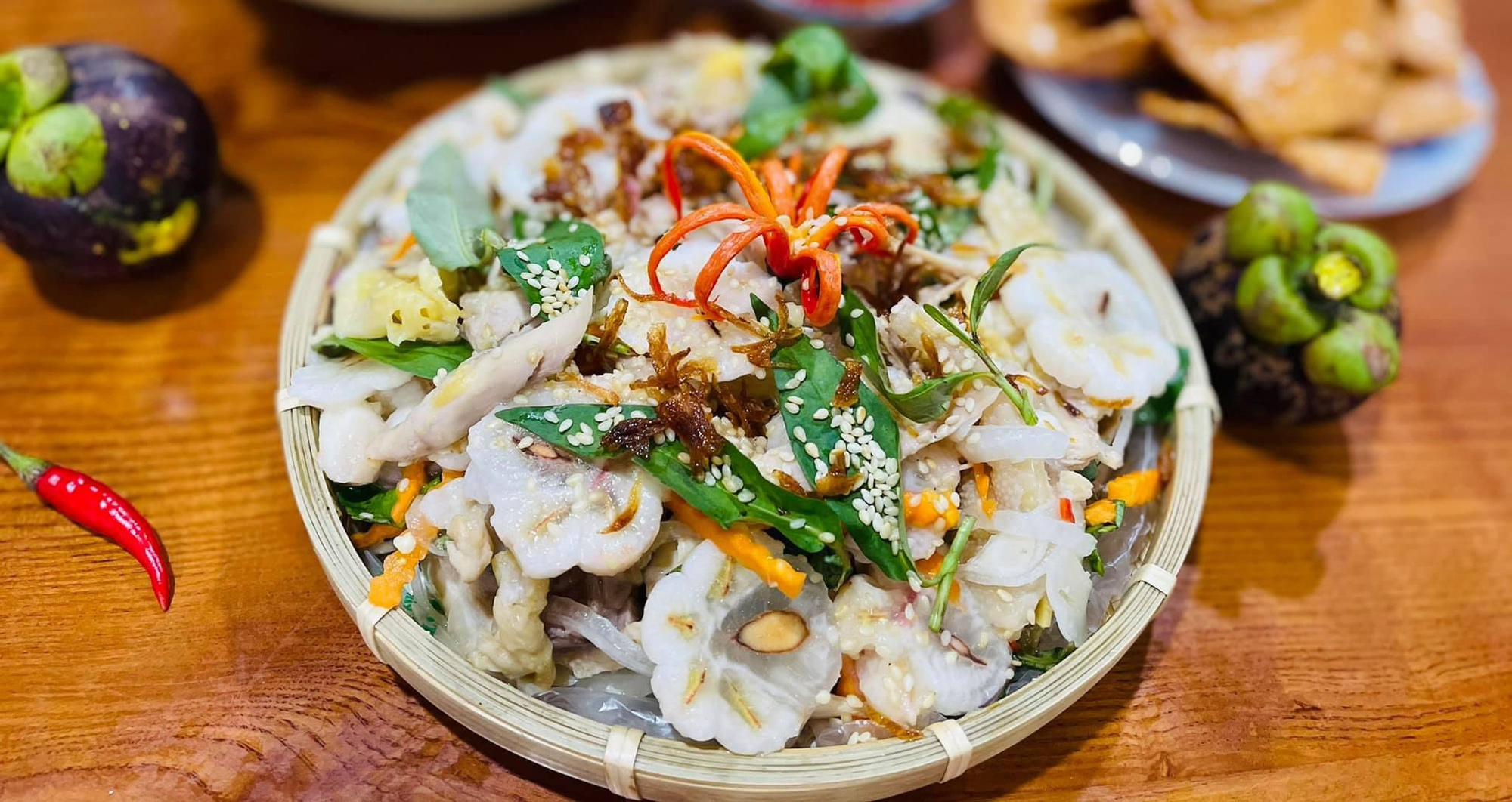 gỏi gà măng cụt